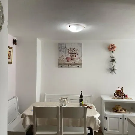 Appartement La Casa Di Pucci Nel Borgo Affrescato Di Parlasco Cortenova