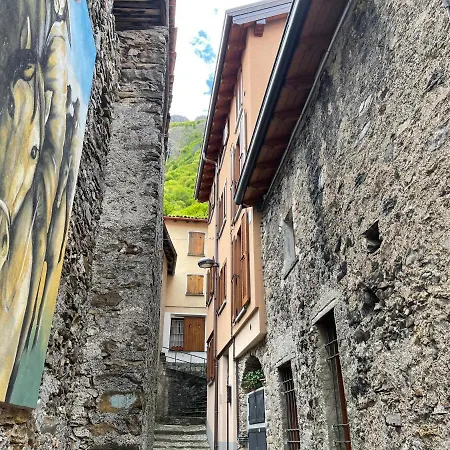 Apartment La Casa Di Pucci Nel Borgo Affrescato Di Parlasco