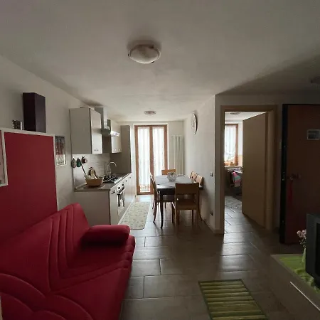 Apartment La Casa Di Pucci Nel Borgo Affrescato Di Parlasco *