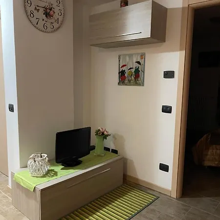 Apartment La Casa Di Pucci Nel Borgo Affrescato Di Parlasco Cortenova